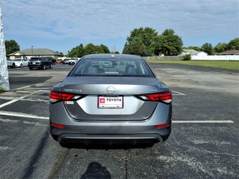 Used 2024 Nissan Sentra SV image 4