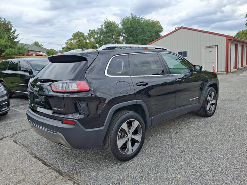 Used 2019 Jeep Cherokee Limited image 8