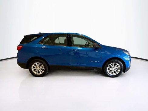 Used 2019 Chevrolet Equinox LS image 9