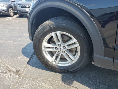 Used 2022 Ford Explorer XLT image 37