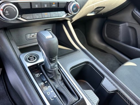 Used 2022 Nissan Sentra SV image 15