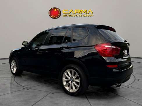 Used 2017 BMW X3 sDrive28i image 3