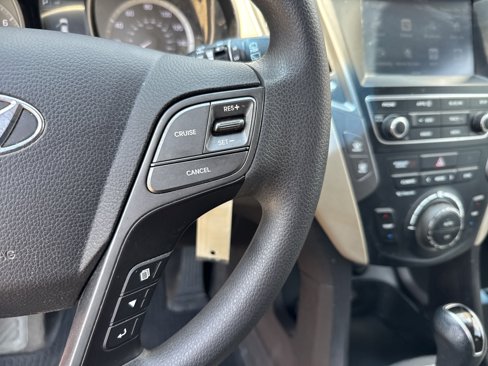 Used 2017 Hyundai Santa Fe Sport image 26