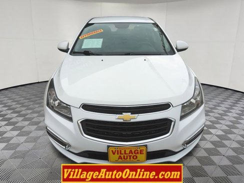 Used 2015 Chevrolet Cruze LT image 6