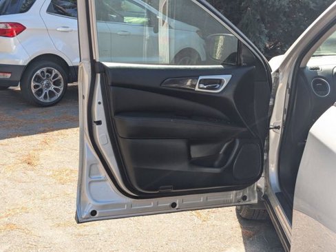 Used 2019 Nissan Pathfinder SV w/ Rock Creek Edition image 25