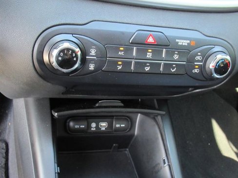 Used 2019 Kia Sorento LX image 23