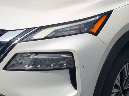 Used 2023 Nissan Rogue SV image 10
