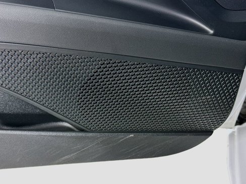 Certified 2025 Hyundai Elantra SE image 18