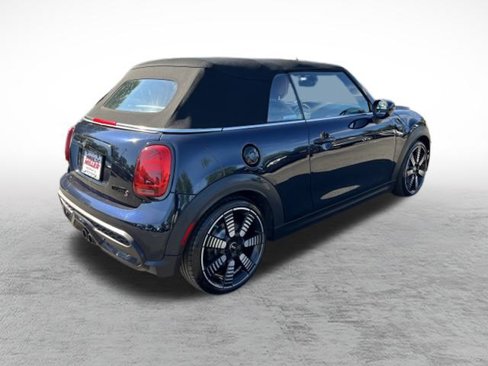 Used 2022 MINI Cooper S w/ Driver Assistance Package image 7