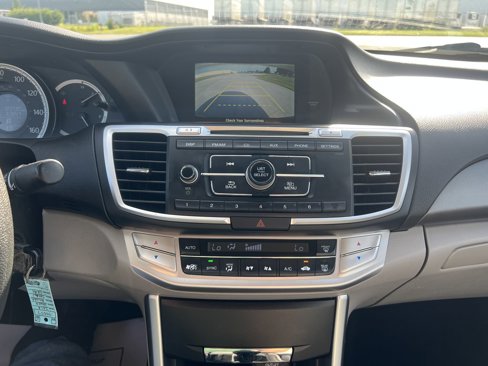 Used 2014 Honda Accord LX image 19
