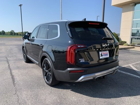 Used 2022 Kia Telluride SX w/ Towing Package image 7