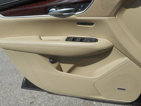 Used 2017 Cadillac XT5 Luxury image 11