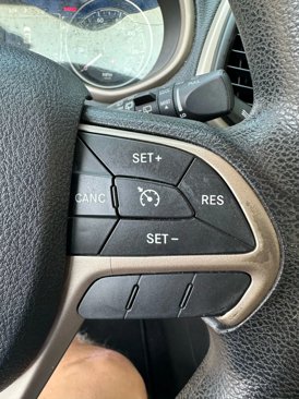 Used 2014 Jeep Cherokee Sport image 15