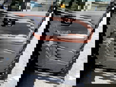 Used 2025 Subaru Forester Touring image 22
