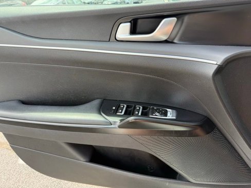 Used 2021 Kia K5 LXS image 14