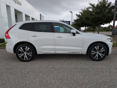 Certified 2022 Volvo XC60 B6 Inscription w/ Advanced Package image 3