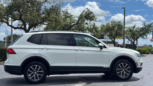 Used 2021 Volkswagen Tiguan S image 5