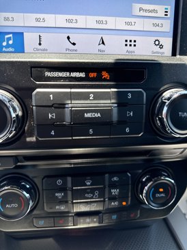 Used 2016 Ford F150 Lariat image 26