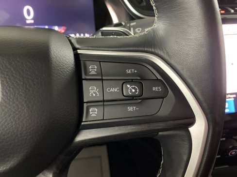 Used 2021 Jeep Grand Cherokee L Limited image 20
