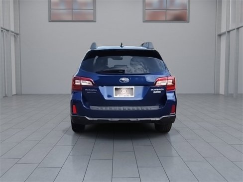 Used 2017 Subaru Outback 2.5i Limited image 7