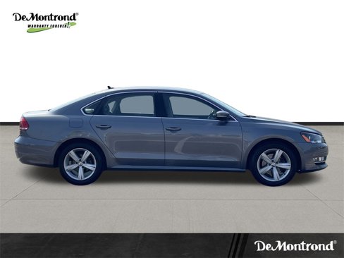 Used 2015 Volkswagen Passat 1.8T image 4