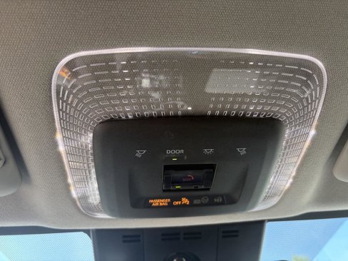 Used 2025 Toyota Prius LE image 19