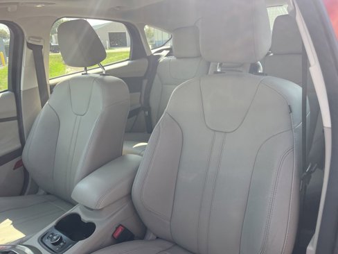 Used 2012 Ford Focus SEL image 12