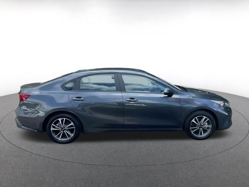 Used 2024 Kia Forte LXS image 16