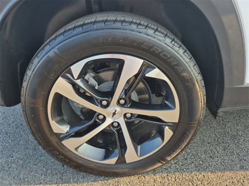 Used 2024 Chevrolet Trax RS image 17