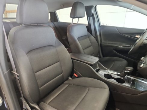 Used 2024 Chevrolet Malibu LT image 9