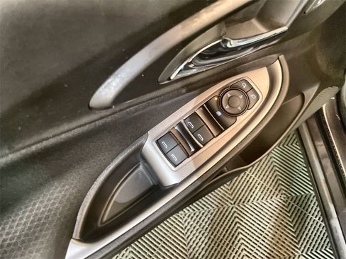 Used 2022 Chevrolet Malibu LS image 21