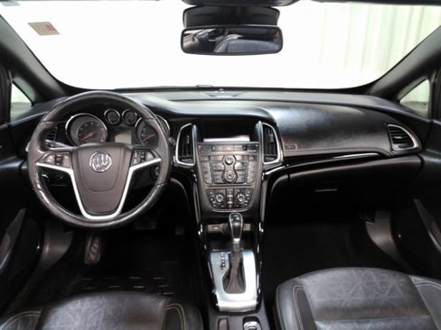 Used 2019 Buick Cascada Premium image 32