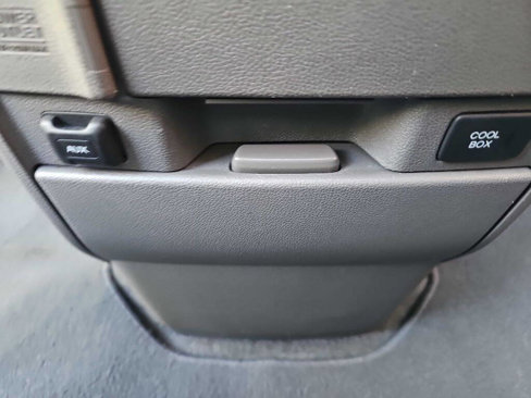 Used 2012 Honda Odyssey Touring image 19