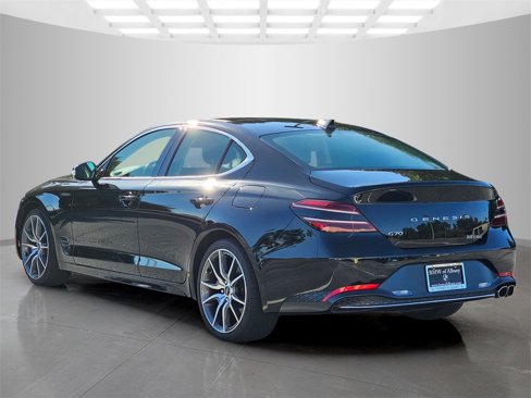 Used 2022 Genesis G70 2.0T w/ Prestige Package image 4