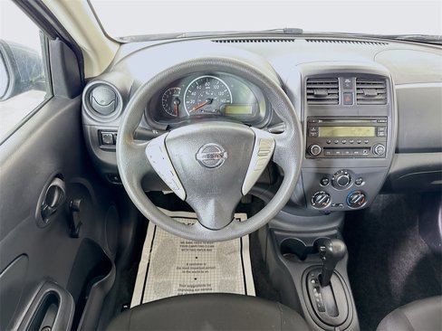 Used 2016 Nissan Versa S Plus image 3