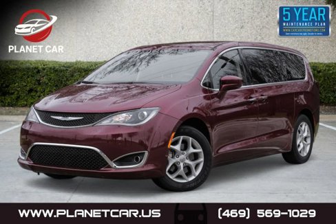 Used 2018 Chrysler Pacifica Touring Plus w/ Tire & Wheel Group image 1