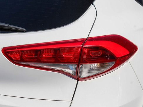 Used 2016 Hyundai Tucson SE w/ Option Group 02 image 11