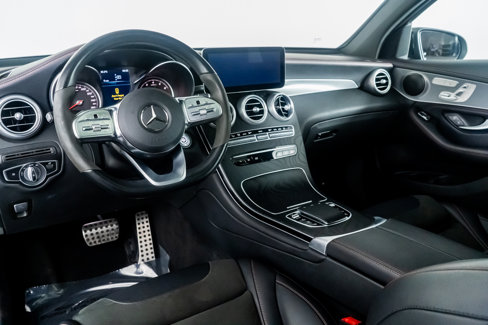 Used 2023 Mercedes-Benz GLC 300 4MATIC Coupe image 2