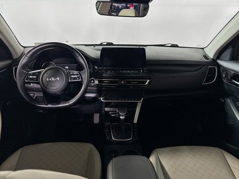 Used 2023 Kia Seltos SX w/ SX Sunroof Package image 12