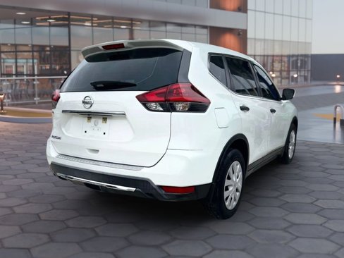 Used 2018 Nissan Rogue S image 13