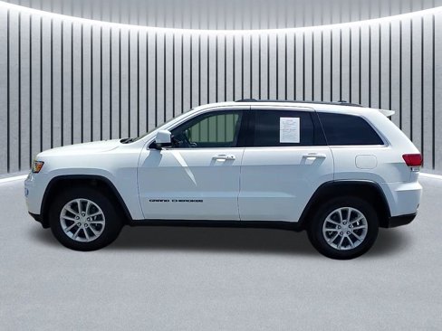 Used 2021 Jeep Grand Cherokee Laredo w/ Security & Convenience Group image 7
