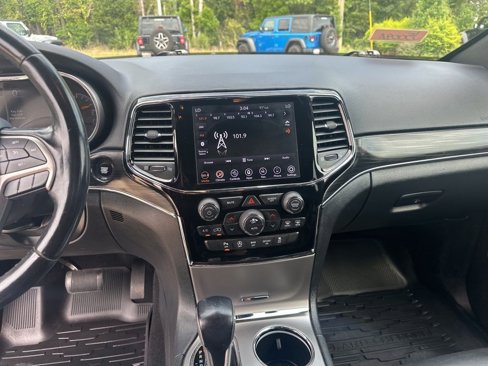 Used 2020 Jeep Grand Cherokee Limited image 19