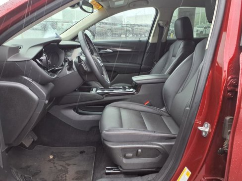 Used 2023 Buick Envision Essence image 5