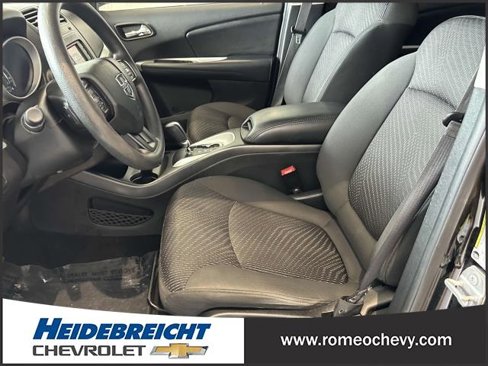 Used 2018 Dodge Journey SE image 18