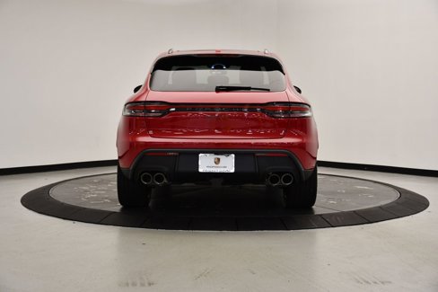 Certified 2025 Porsche Macan Turbo image 6