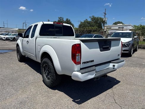 Used 2017 Nissan Frontier SV image 12
