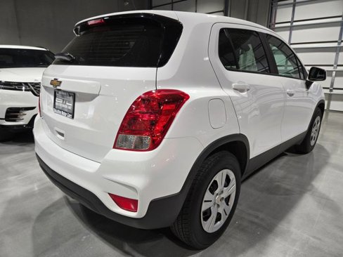 Used 2017 Chevrolet Trax LS image 10