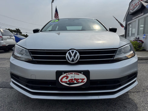Used 2016 Volkswagen Jetta S image 2