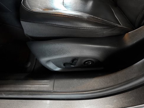 Used 2019 Jeep Compass Limited image 23