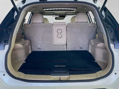 Used 2019 Nissan Rogue SL w/ Premium Package image 25
